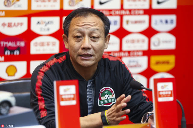  尼斯惊险保级成功主教练赛后泪洒发布会  